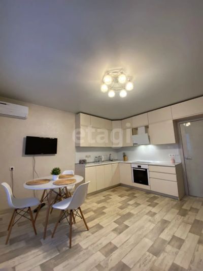 Лот: 21446583. Фото: 1. Продам 2-комн. кв. 66.7 кв.м... Квартиры, студии