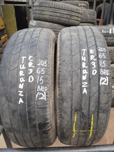 Лот: 23358910. Фото: 1. 2шт. 205-65-15 Bridgestone Turanza... Шины