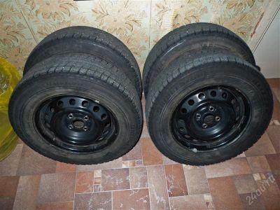 Лот: 2326753. Фото: 1. Bridgestone липучки 185/70 R14... Шины на дисках