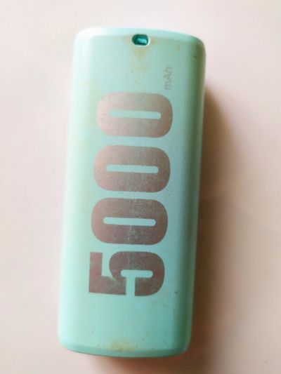 Лот: 15681603. Фото: 1. Power bank 5000Mah. Внешние, портативные аккумуляторы для смартфонов (Power bank)