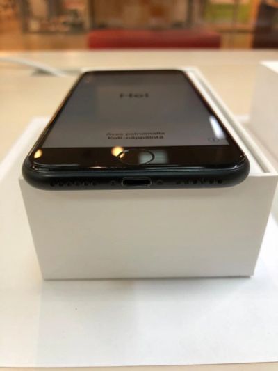 Лот: 14016177. Фото: 1. Телефон Apple iPhone 7 32Gb Black... Смартфоны