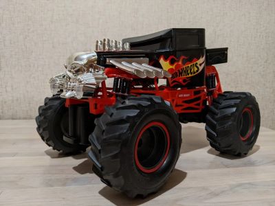 Лот: 20966652. Фото: 1. Машинка Hot Wheels на радиоуправлении... Машины и техника