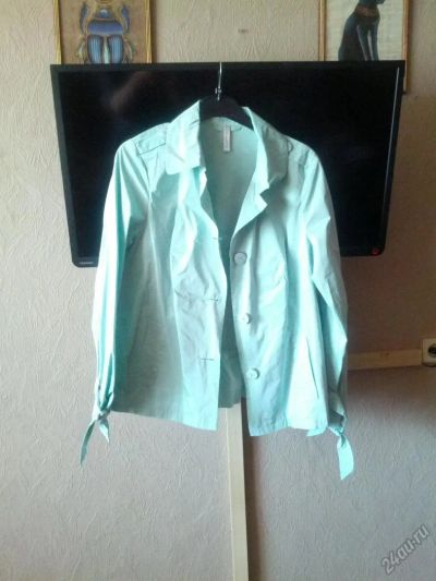 Лот: 5893535. Фото: 1. Ветровка мятного цвета 50. Верхняя одежда