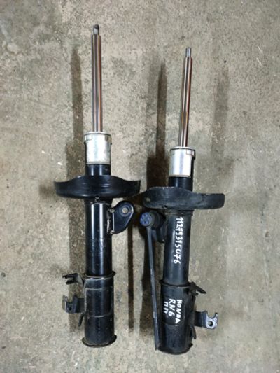 Лот: 18432439. Фото: 1. Стойки передние Honda Stream 2шт. Ходовая, подвеска, рулевое управление