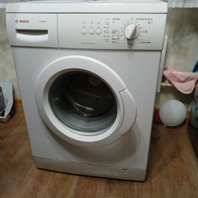 Лот: 24764561. Фото: 1. Стиральная машина Bosch. Стиральные машины