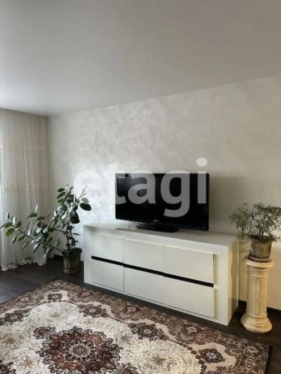 Лот: 25287205. Фото: 1. 3-комн. квартира , Красноярск... Квартиры, студии