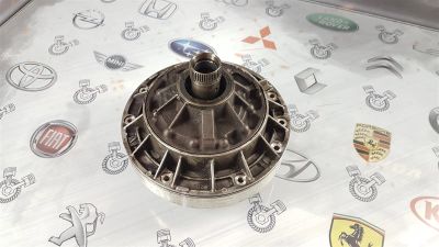 Лот: 23591557. Фото: 1. Насос масляный АКПП BMW 3-Series... Трансмиссия