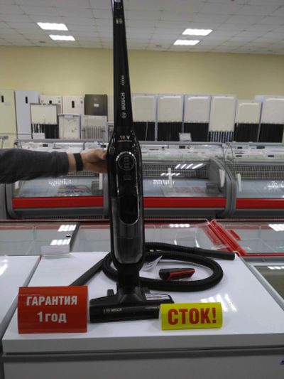 Лот: 13367697. Фото: 1. Пылесос ручной bosch bch6ath18... Пылесосы, паровые швабры