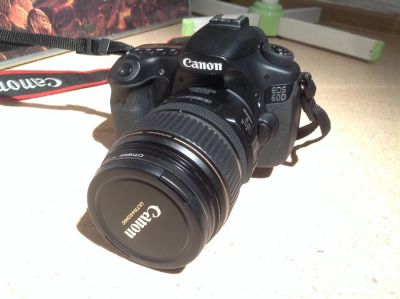 Лот: 3470509. Фото: 1. Canon 60d + canon 17-85 is usm... Цифровые зеркальные