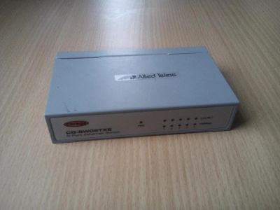 Лот: 8252129. Фото: 1. Allied Telesis AT-CG-SW05TXE 5-портовый... Коммутаторы