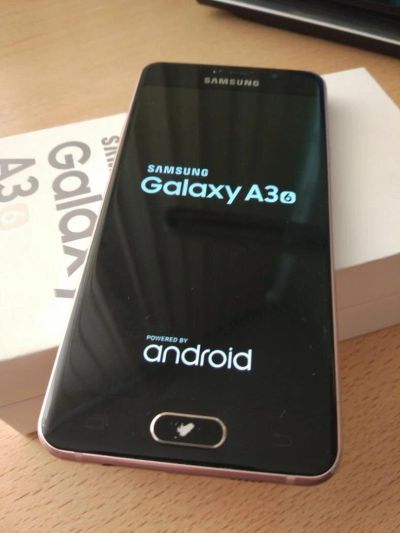 Лот: 10232117. Фото: 1. Samsung Galaxy A3 2016 16gb. Смартфоны