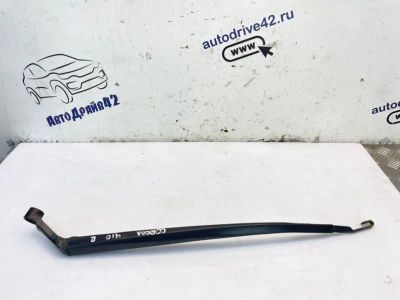 Лот: 25065071. Фото: 1. держатель щетки стеклоочистителя... Двигатель и элементы двигателя