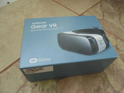 Лот: 7926062. Фото: 1. Samsung Gear VR. Очки, шлемы виртуальной реальности