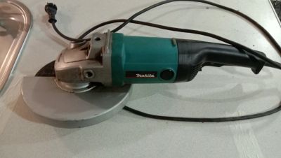 Лот: 15754111. Фото: 1. Ушм Makita 9069. Электроинструмент