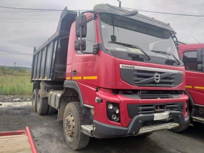 Лот: 24571226. Фото: 1. Самосвал VOLVO FM TRUCK 6X6 БЦМ-53. Автомобили