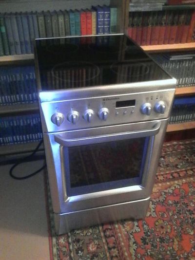 Лот: 11497788. Фото: 1. Плита Electrolux. стеклокерамика. Плиты, духовые шкафы, варочные поверхности