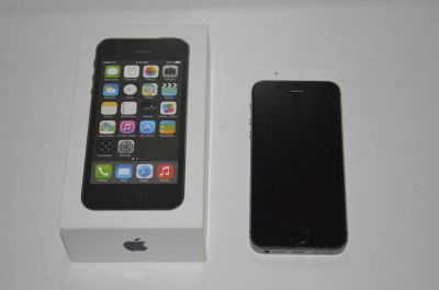 Лот: 4843094. Фото: 1. iPhone 5s 16gb Space gray. Смартфоны
