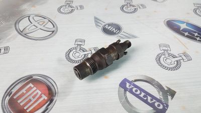 Лот: 23584839. Фото: 1. Форсунка Mercedes-Benz 200D OM615D20... Двигатель и элементы двигателя