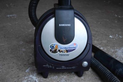 Лот: 4828693. Фото: 1. Пылесос Samsung SC 7061. Пылесосы, паровые швабры