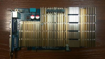 Лот: 14289966. Фото: 1. Видеокарта PCI-E Gigabyte GeForce... Видеокарты
