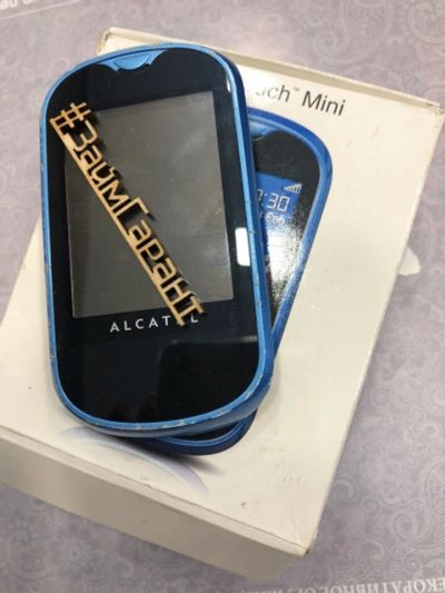 Лот: 11759189. Фото: 1. Телефон Alcatel OneTouch 708 на... Кнопочные мобильные телефоны
