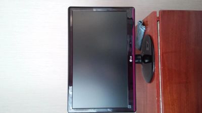 Лот: 4950408. Фото: 1. Монитор LG flatron E2250S-PN. ЖК-мониторы