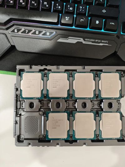 Лот: 21069688. Фото: 1. Intel Core i5 12400F ( 6 ядер... Процессоры