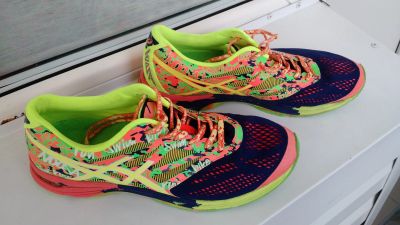 Лот: 13955361. Фото: 1. Кроссовки Asics gel noosa tri... Спортивные костюмы