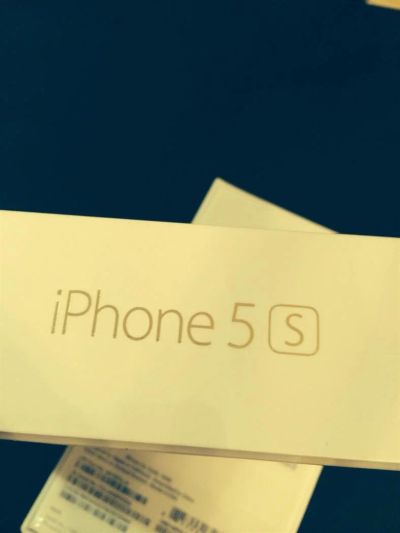 Лот: 3405806. Фото: 1. iPhone 5s 16gb Gold. Смартфоны
