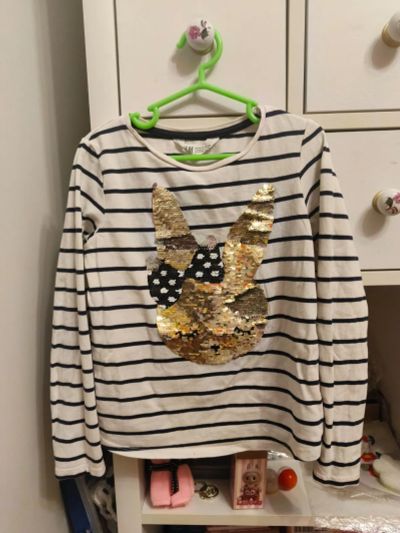 Лот: 25518968. Фото: 1. Лонгслив заяц H&M. Футболки, поло, топы, лонгсливы