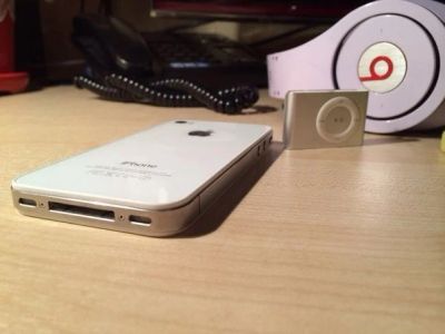 Лот: 3070485. Фото: 1. Iphone 4S 16GB White. Смартфоны