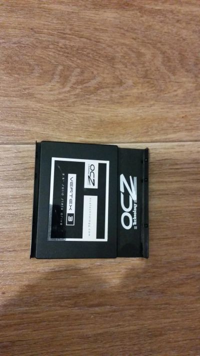 Лот: 7244134. Фото: 1. SSD диск OCZ 90Gb. SSD-накопители