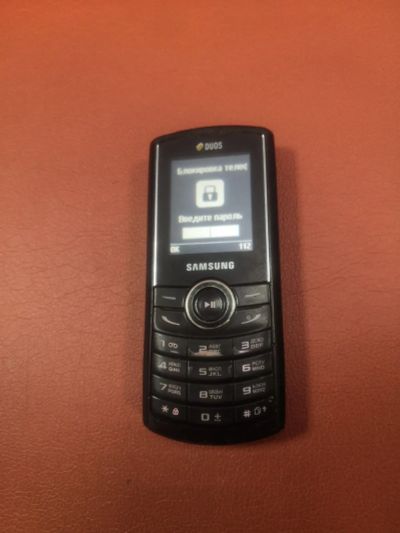 Лот: 21392345. Фото: 1. Samsung E2232 без АКБ, стоит пароль. Кнопочные мобильные телефоны