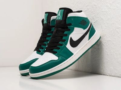 Лот: 20278297. Фото: 1. Кроссовки Nike Air Jordan 1 High. Кеды, кроссовки, слипоны