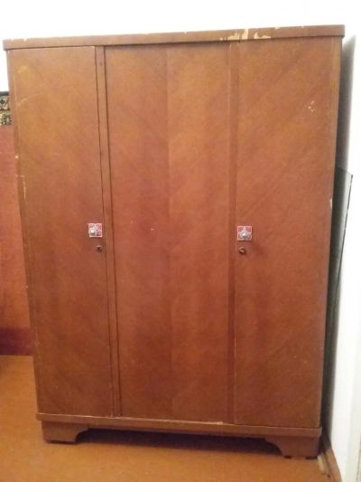 Лот: 8246743. Фото: 1. Шкаф платяной деревянный 60х годов... Шкафы, шкафы-купе