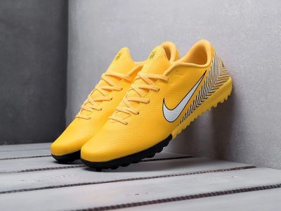 Лот: 16010192. Фото: 1. Футбольная обувь Nike Mercurial... Кеды, кроссовки, слипоны