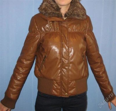 Лот: 1593355. Фото: 1. Коричневая куртка Bershka по привлекательной... Верхняя одежда