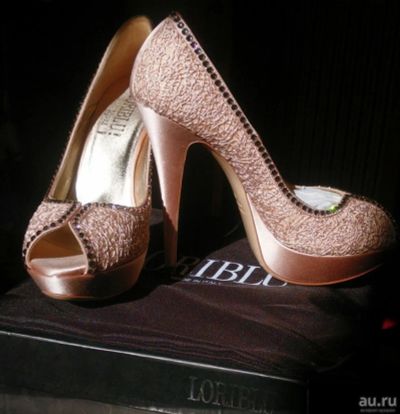 Лот: 9318921. Фото: 1. Женские туфли Loriblu 40 р-р. Туфли