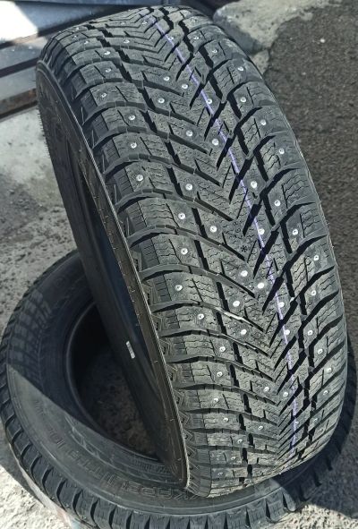 Лот: 18027858. Фото: 1. Nokian Hakkapeliitta 10 P SUV... Шины