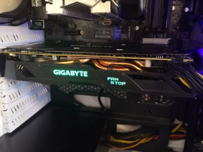 Лот: 17263162. Фото: 1. Gigabyte RX 570 Gaming 4Gb. Видеокарты