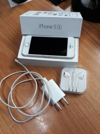Лот: 10497178. Фото: 1. iphone 5s. Смартфоны