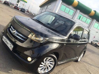 Лот: 4576137. Фото: 1. Продам Toyota bB в Красноярске. Автомобили