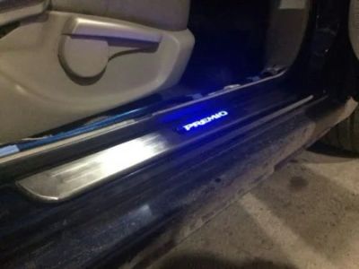 Лот: 5401350. Фото: 1. Накладки на пороги LED Premio... Детали тюнинга