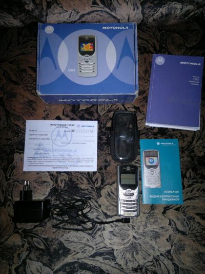 Лот: 4189908. Фото: 1. Motorola C350 (полный комплект... Кнопочные мобильные телефоны