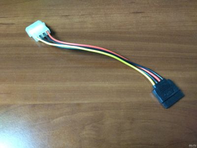 Лот: 17913608. Фото: 1. Переходник molex-sata. Шлейфы, кабели, переходники