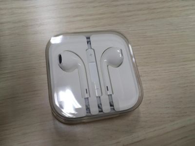 Лот: 8319402. Фото: 1. Apple EarPods новые. Наушники, гарнитуры