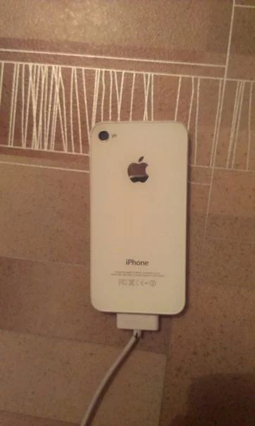 Лот: 3219047. Фото: 1. apple 4s 64 gb. Смартфоны
