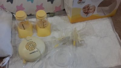 Лот: 16534970. Фото: 1. Электрический молокоотсос Medela... Всё для кормления
