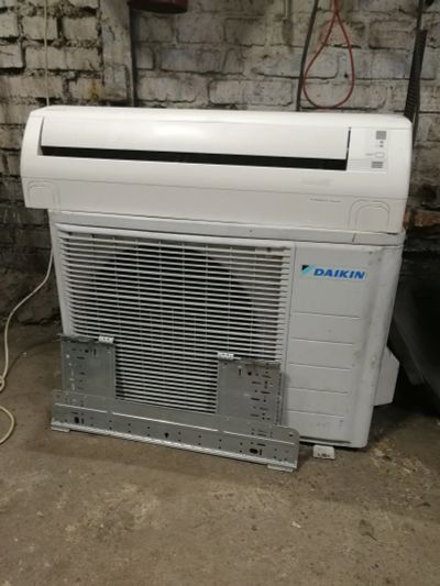 Лот: 11704599. Фото: 1. Кондиционер daikin. Пульты ДУ