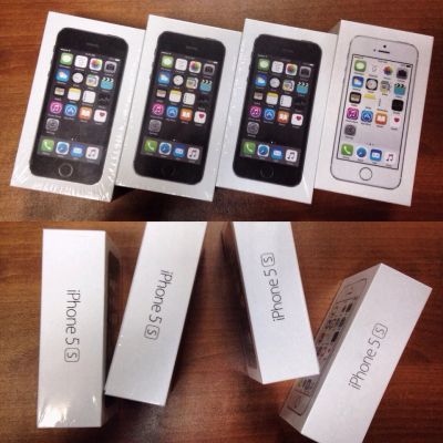 Лот: 7098917. Фото: 1. iPhone 5S 16gb Silver. Новый запечатанный... Смартфоны